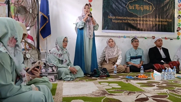 SDN 011 Tenggarong Gelar Isra Miraj 1446 H Tekankan Pentingnya Shalat Lima Waktu 2