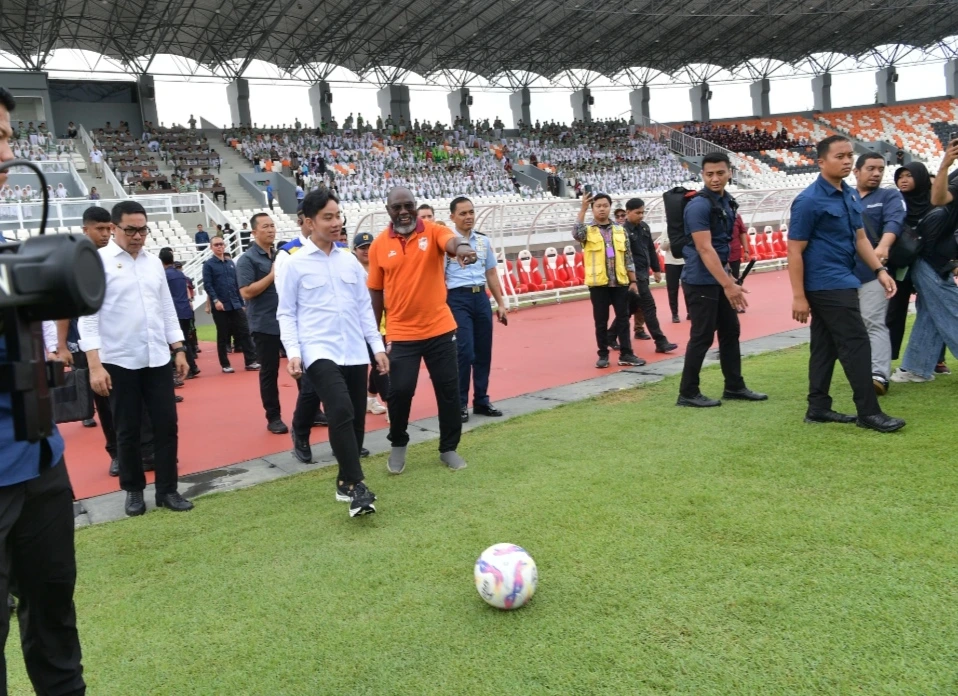 Wapres Gibran Rakabuming Tinjau Program PKG dan Proyek Infrastruktur di Samarinda 2