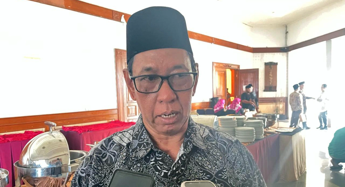 Konektivitas Antarwilayah Diperkuat Perbaikan Jalan Jadi Prioritas Kec. Muara Wis