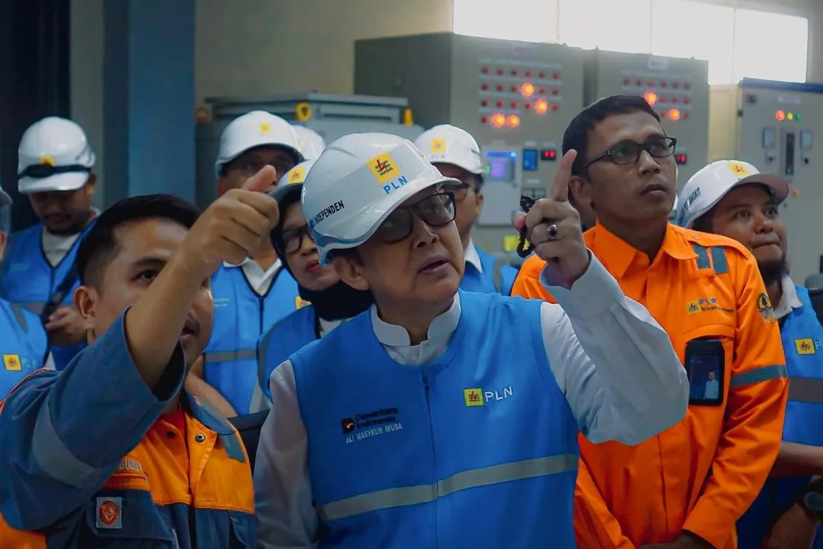 Komisaris Independen PLN Tinjau Infrastruktur Listrik di NTB, Dorong Penguatan Sistem dan Transisi Energi Bersih