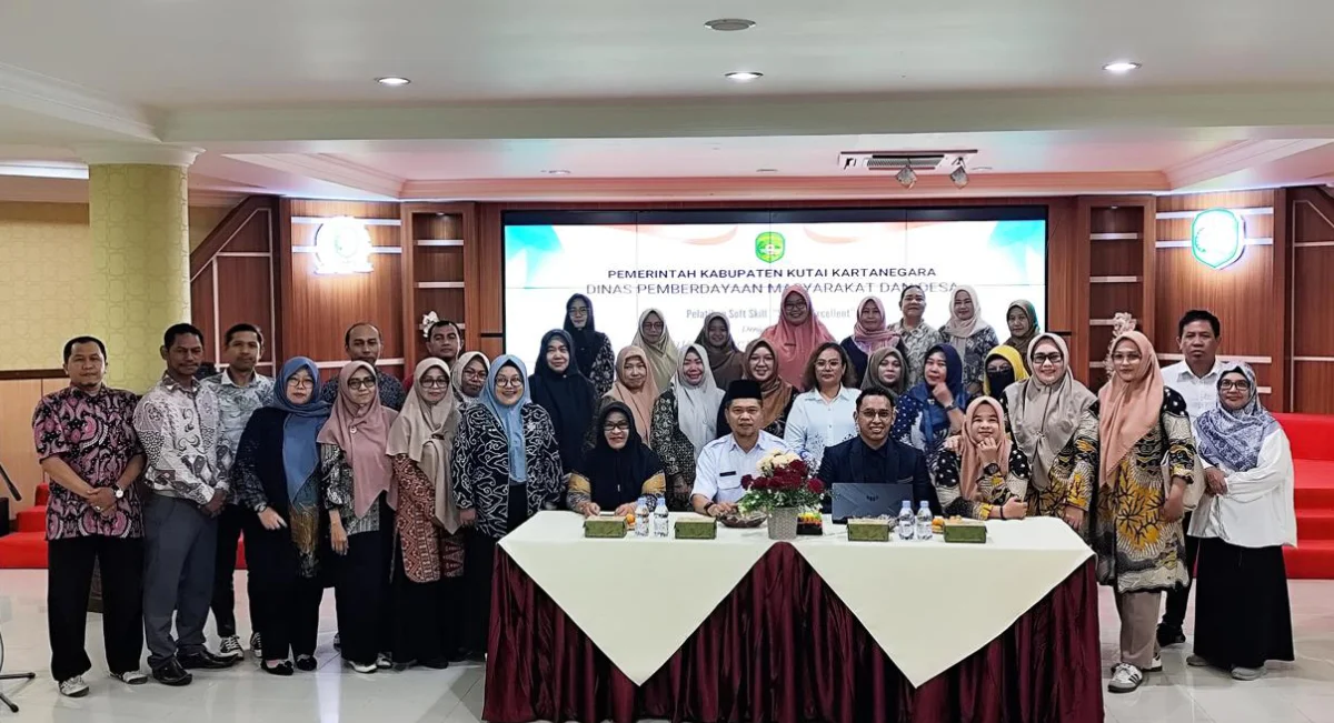 Pelayanan Publik DPMD Kukar Diperkuat Lewat Pelatihan Soft Skill