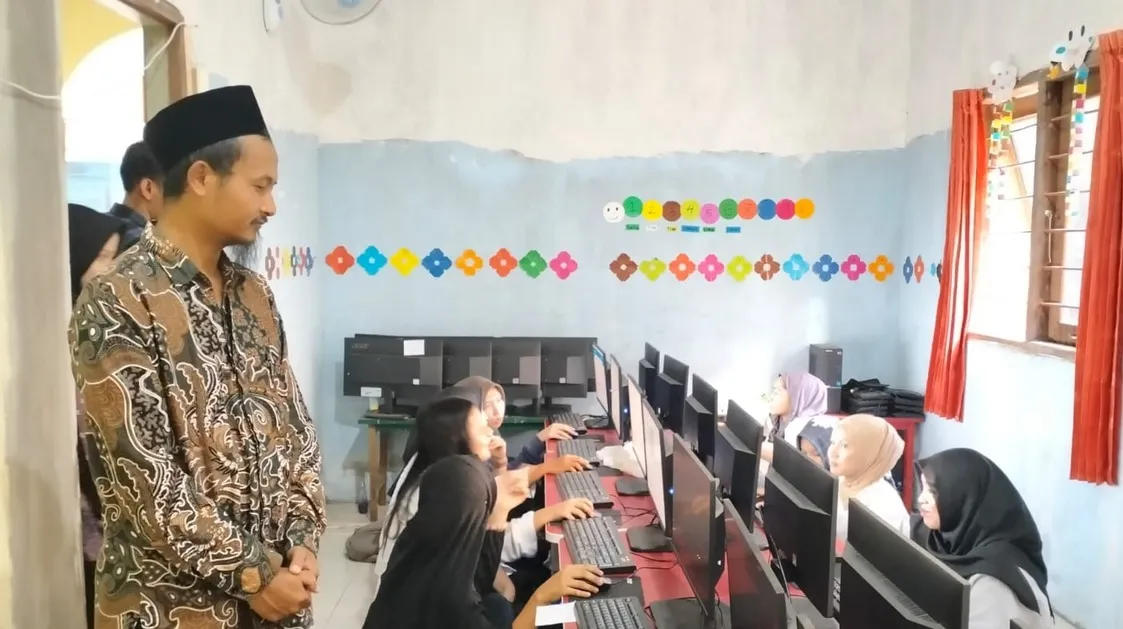 PKBM Kharisma Tenggarong Gelar Tes Kemampuan Akademik, Peserta Antusias Ikuti Ujian Selama Dua Hari