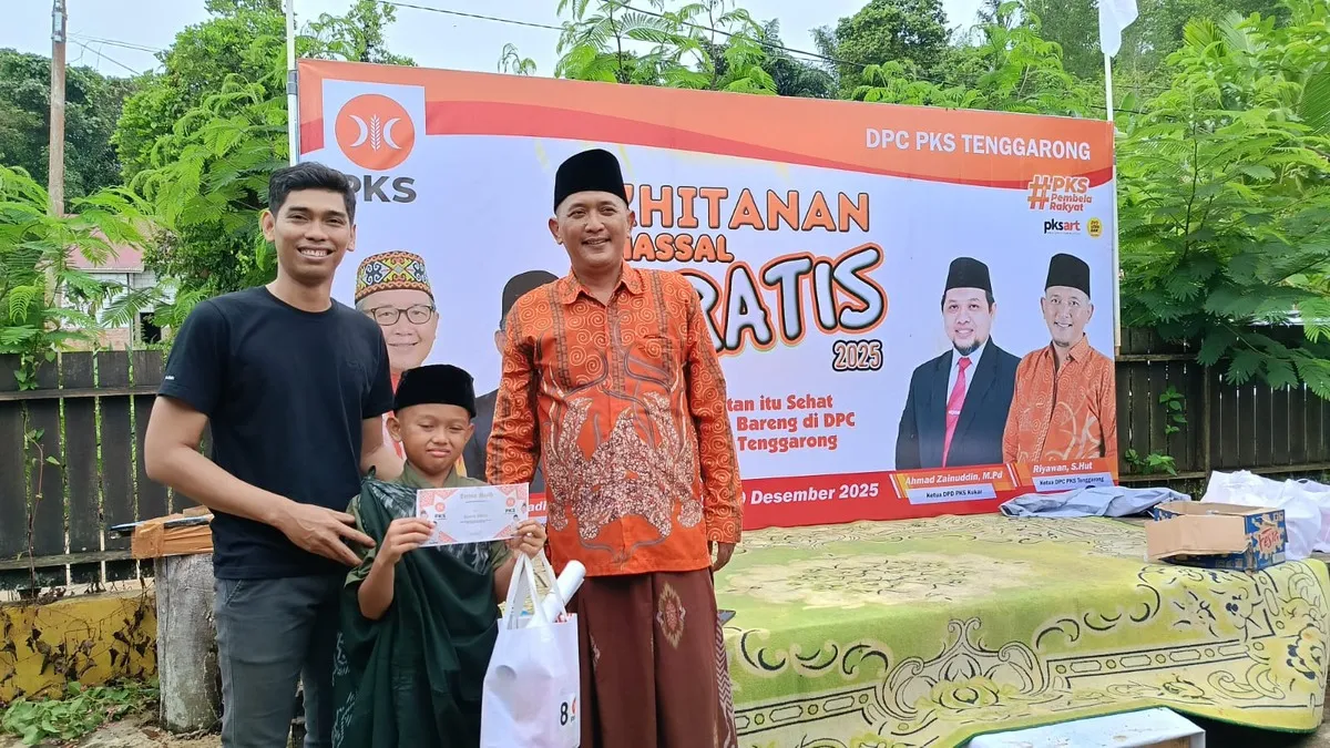 Momentum Libur Sekolah, Khitanan Massal Gratis DPC PKS Tenggarong Diikuti Puluhan Peserta