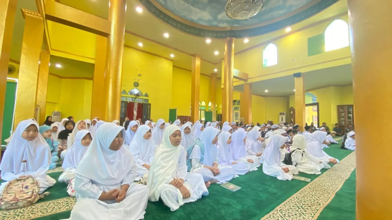 TPQ Al Qadar Tenggarong Gelar Munaqosyah 152 Santri, Orang Tua Langsung Menyimak Bacaan Anak