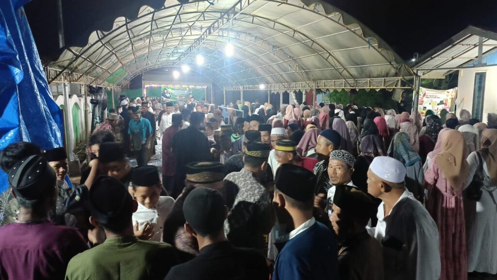 Kang GusNu Tekankan Kesadaran Diri sebagai Inti Tradisi pada Halal Bihalal Desa Sarinadi Kukar 2026 2