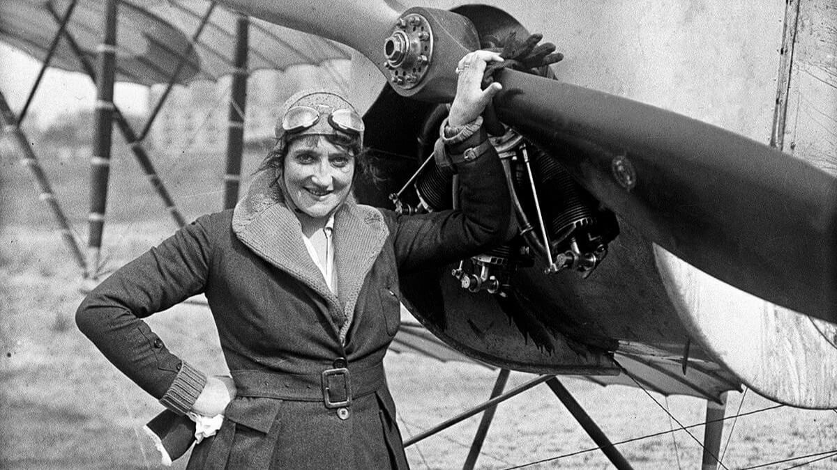 Melampaui Batas Langit: Kisah Raymonde de Laroche, Pilot Wanita Pertama di Dunia